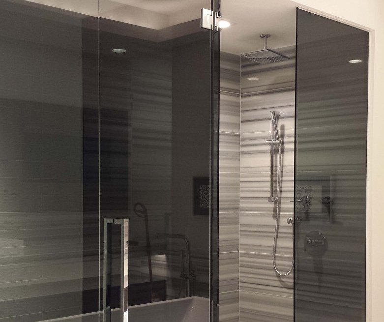 MIGO Tinted Glass Shower Room