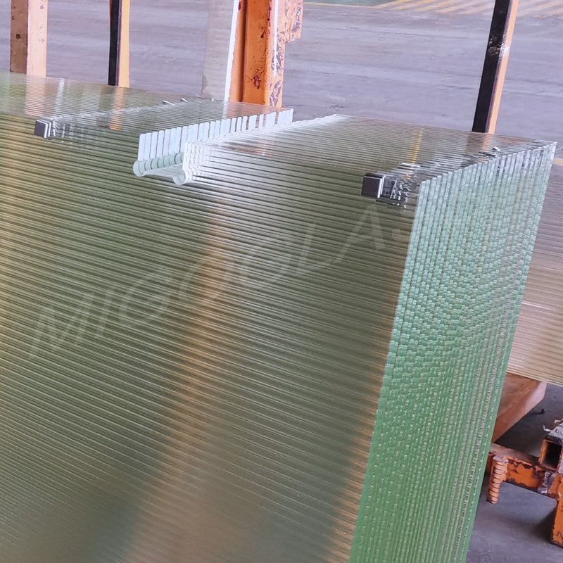 Fluted pattern shower glass