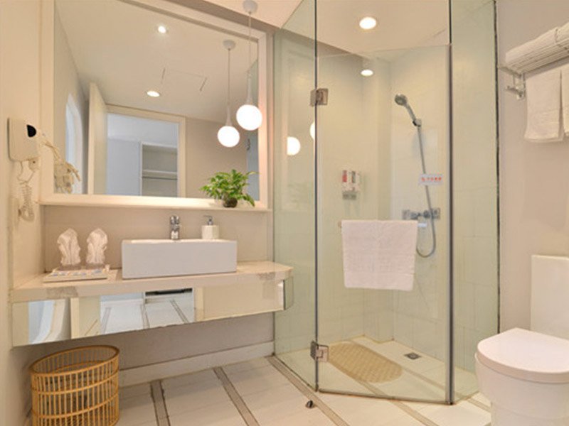 What are the Latest Trends in Shower Glass